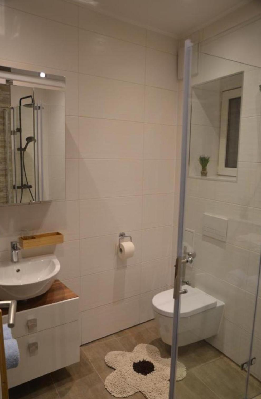 Vega - Free Parking - Self Checkin Appartement Graz Buitenkant foto