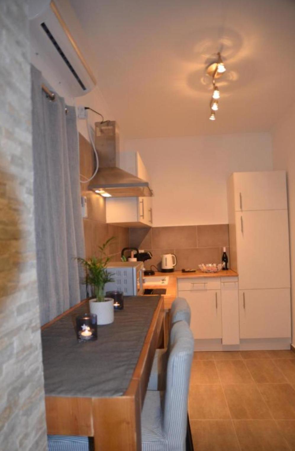 Vega - Free Parking - Self Checkin Appartement Graz Buitenkant foto