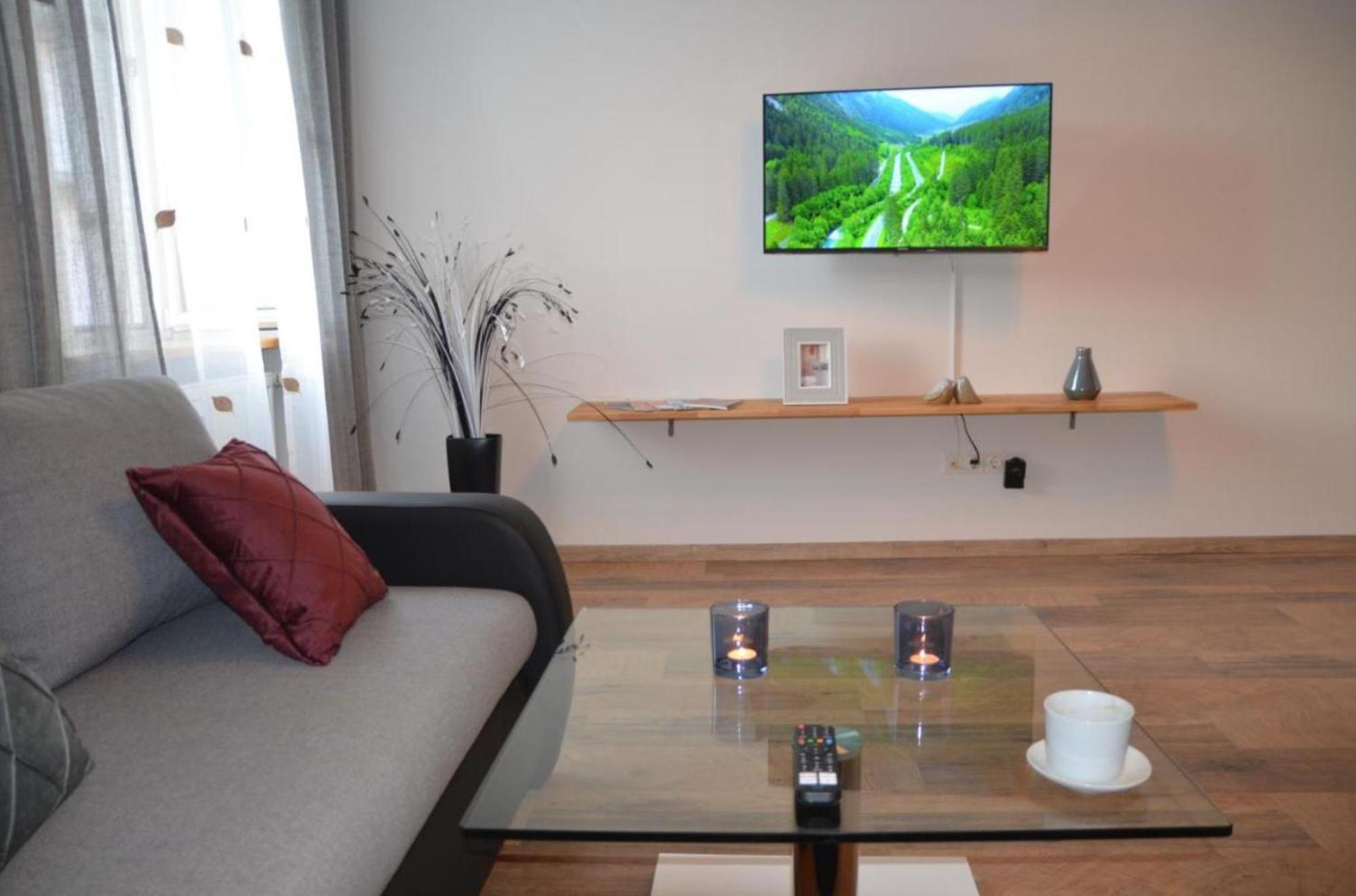 Vega - Free Parking - Self Checkin Appartement Graz Buitenkant foto